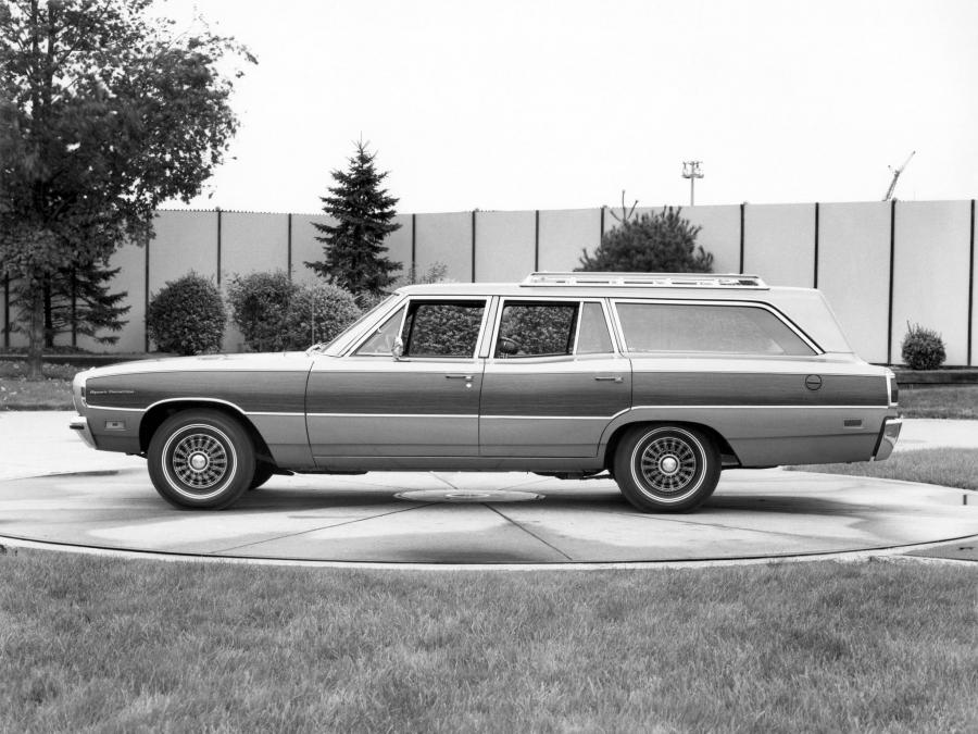  Plymouth Sport Satellite Wagon 1970 года  (фото 2 из 2)
